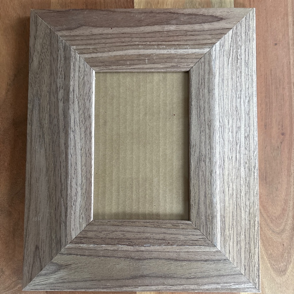 Wooden 4x6 picture frame